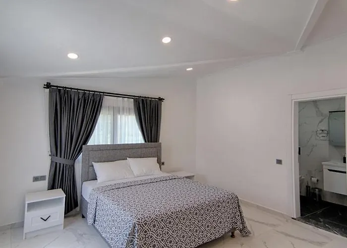 ヴィラ Detached With Private Pool In Inlice, Gocek フェティエ